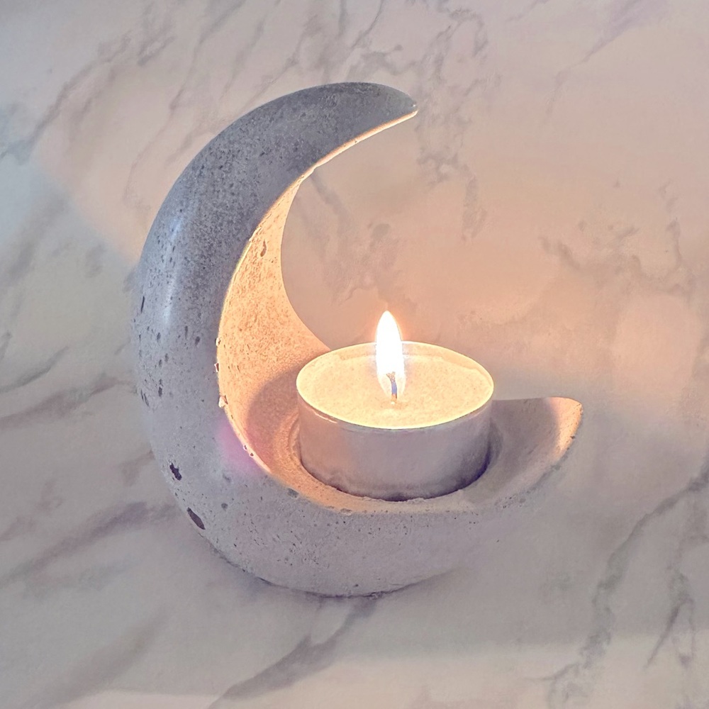 CRESCENT Moon Concrete Tea Light Candle Holder
